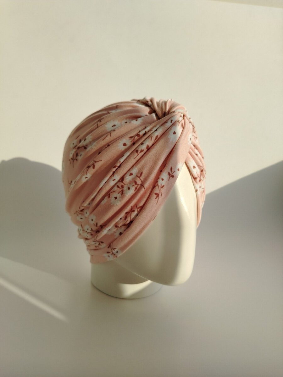 Gorro Turbante Cruzado - mini flores Rosa. - Imagen 2