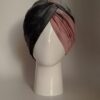Gorro Turbante Cruzado - Tie dye gris y salmón degradado.
