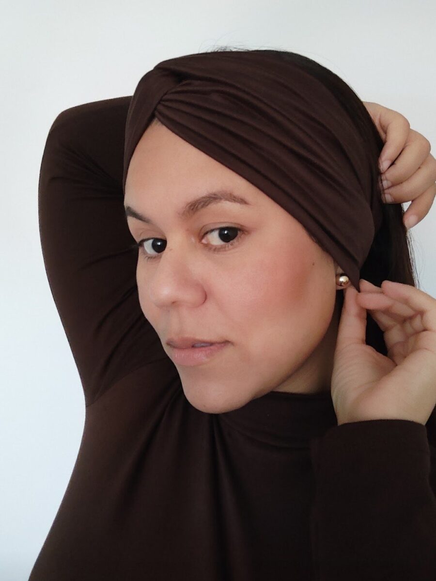 Vincha Cruzada Guadalupe - Marrón Chocolate.