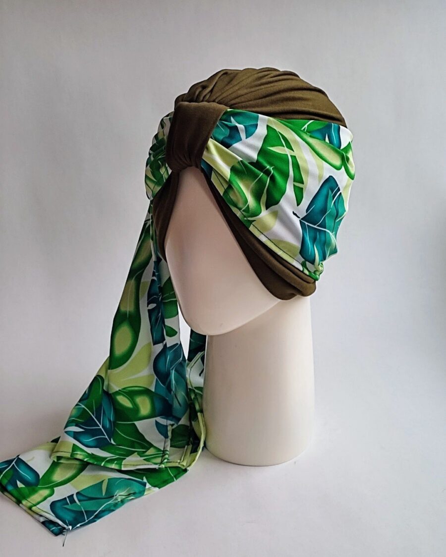 Gorro con pañoleta - Verde militar y floral verde.