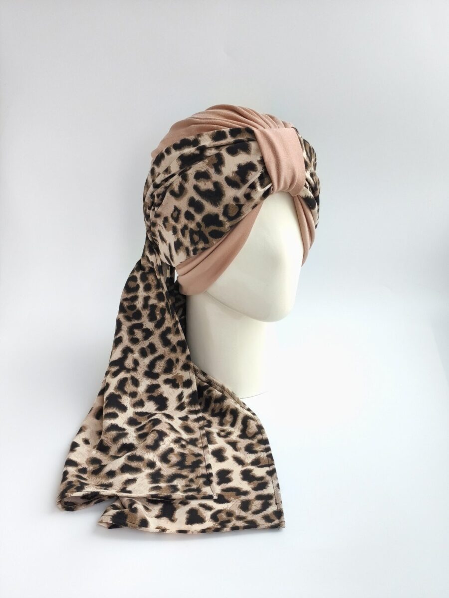 Gorro Turbante con pañoleta - beige con pañoleta Animal print .