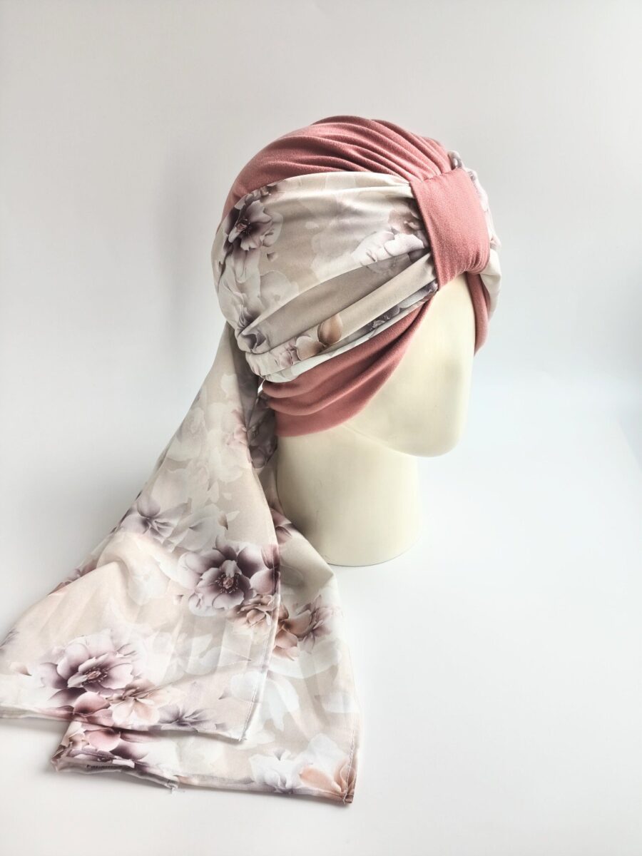 Gorro Turbante con pañoleta - palo rosa con pañoleta floral pastel .
