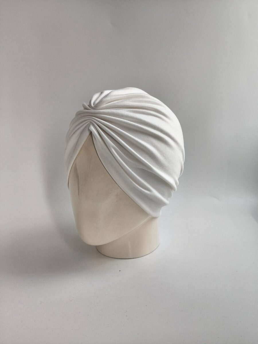 Gorro Turbante Corrugado Alma - Blanco perla .