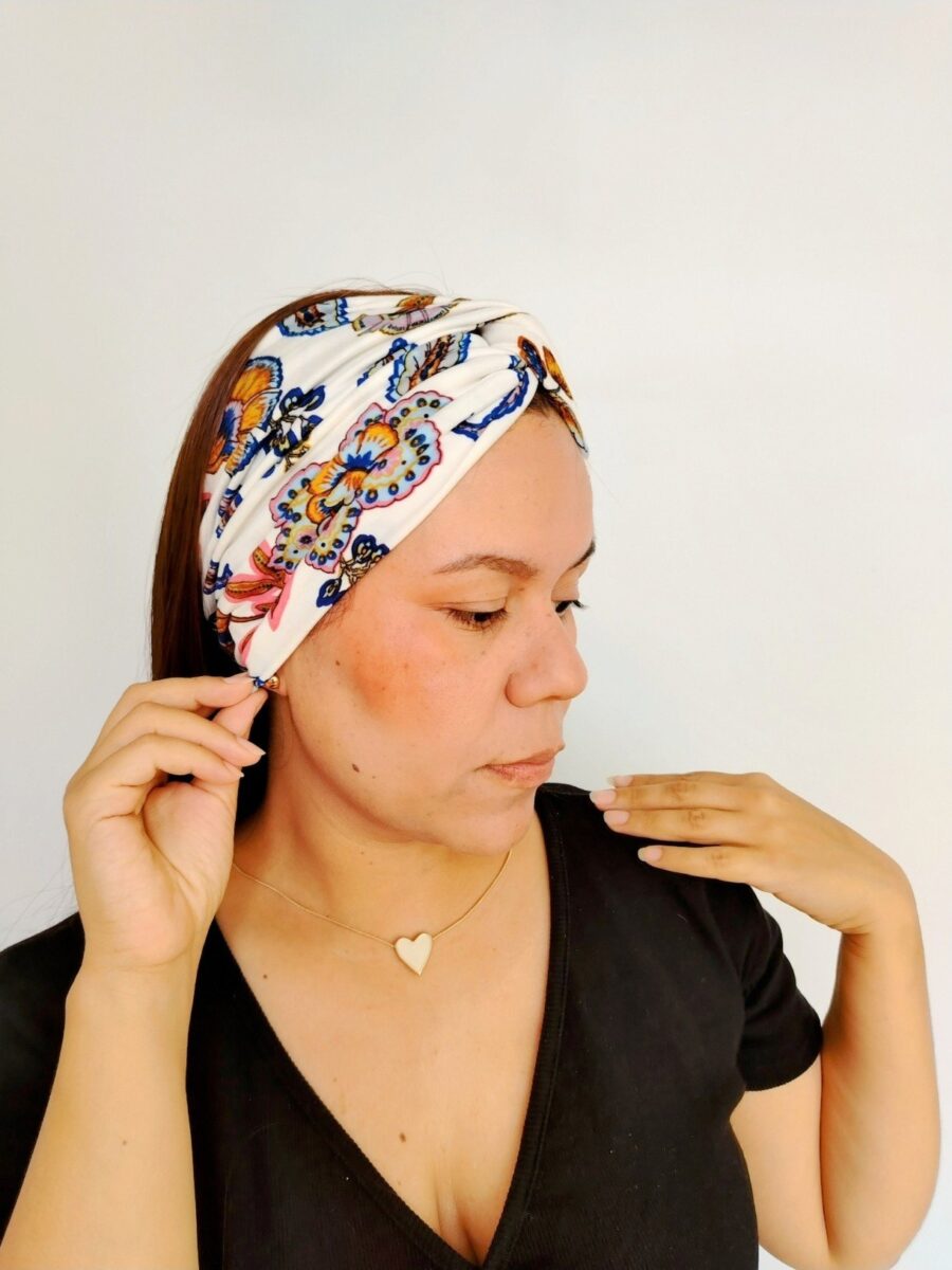 Vincha Cruzada Guadalupe - Floral azul .