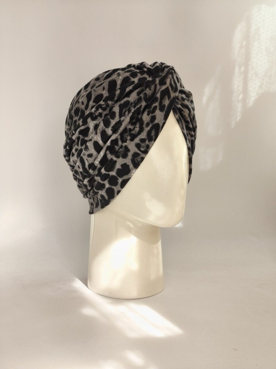 Gorro Turbante Cruzado - Animal Print  leopardo Plomo.