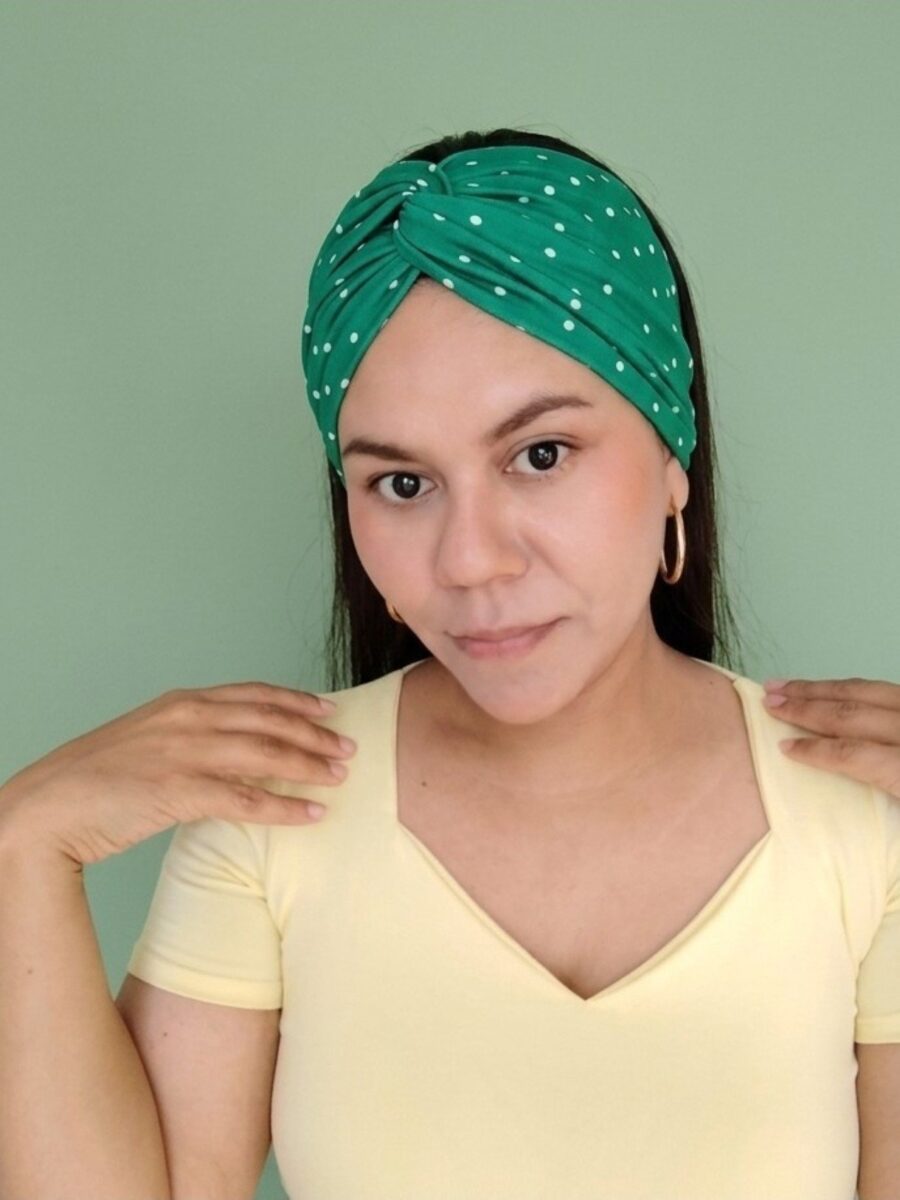vincha Cruzada Guadalupe polka dot - Verde perico .