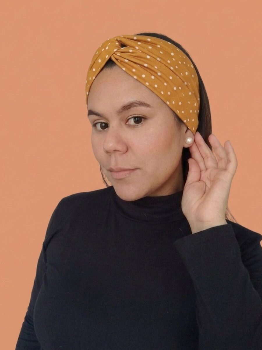 Vincha Cruzada Guadalupe - polka dot mostaza .