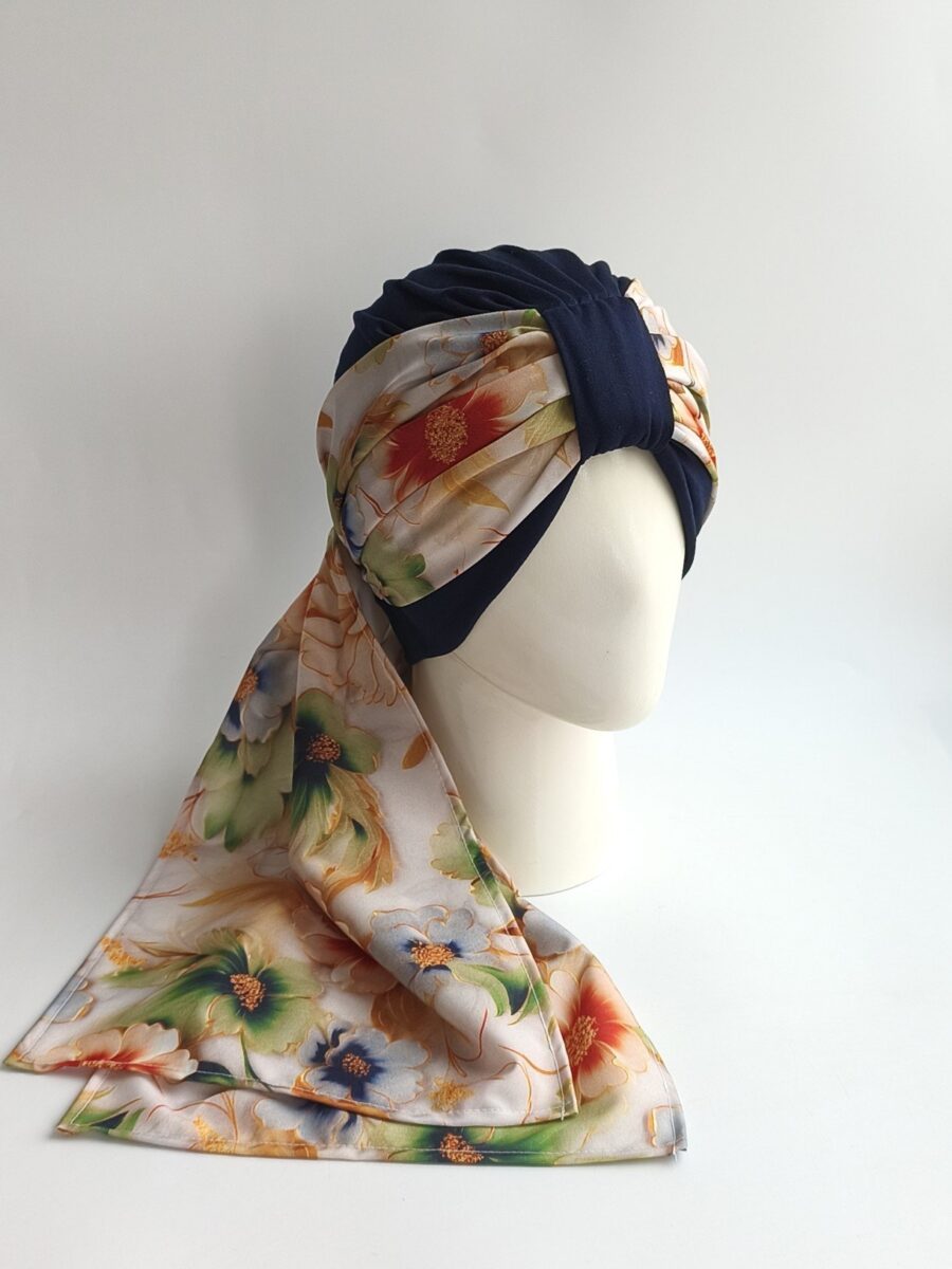 Gorro Turbante con pañoleta - Azul marino con pañoleta floral beige .
