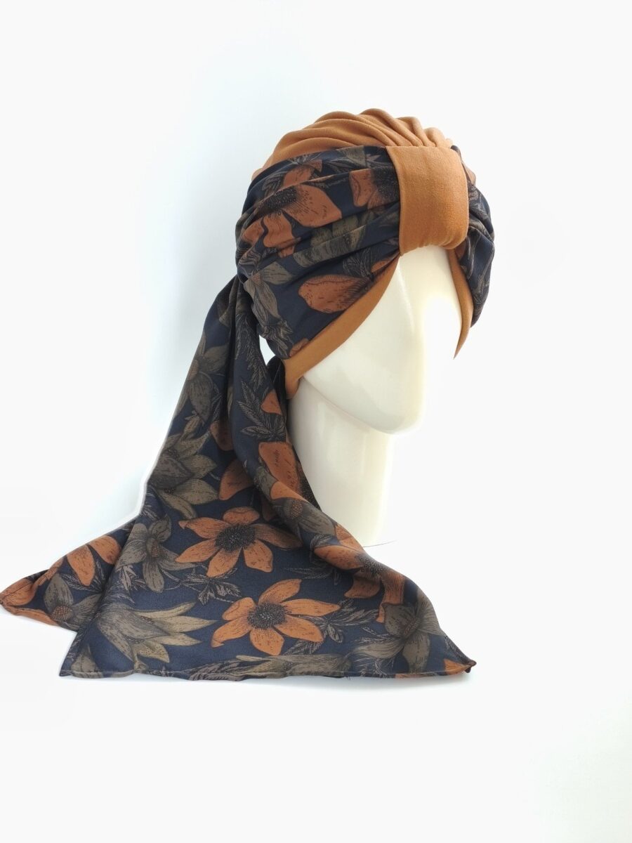 Gorro Turbante con pañoleta - camel pañoleta floral Camel.