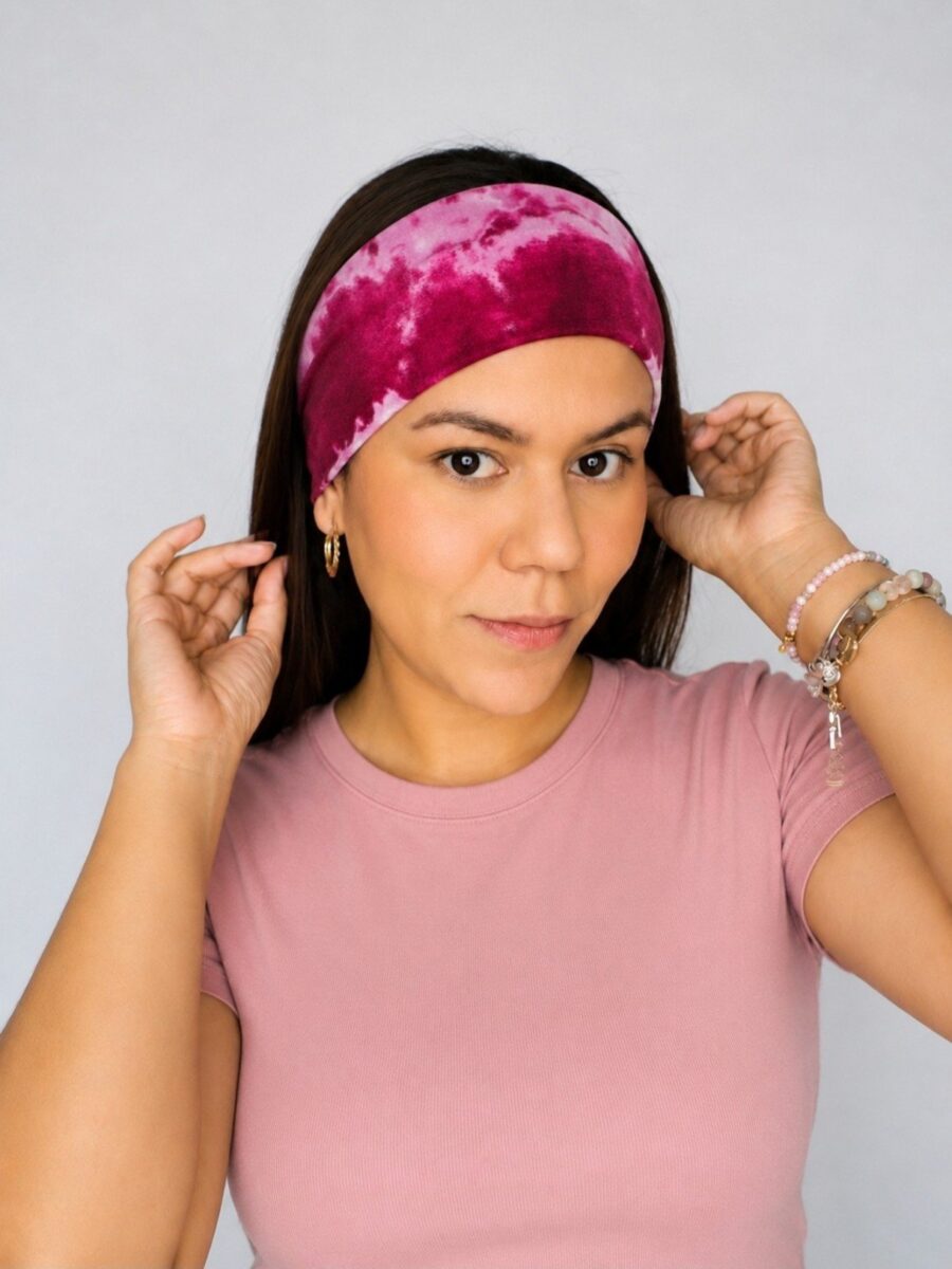 Vincha estilo Discreto Chantal - tiedye fucsia.