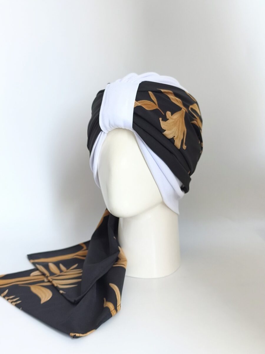Gorro Turbante con pañoleta - Blanco floral Ébano dorado.